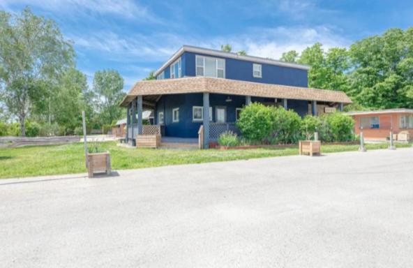 South Shore Suites Bayfield Extérieur photo